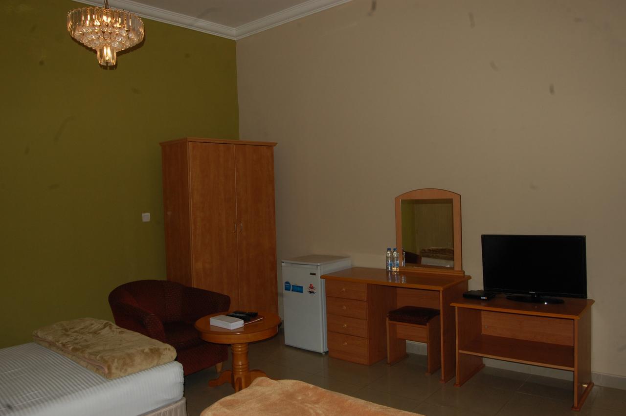 Al Amwaj Hotel Sharjah Esterno foto
